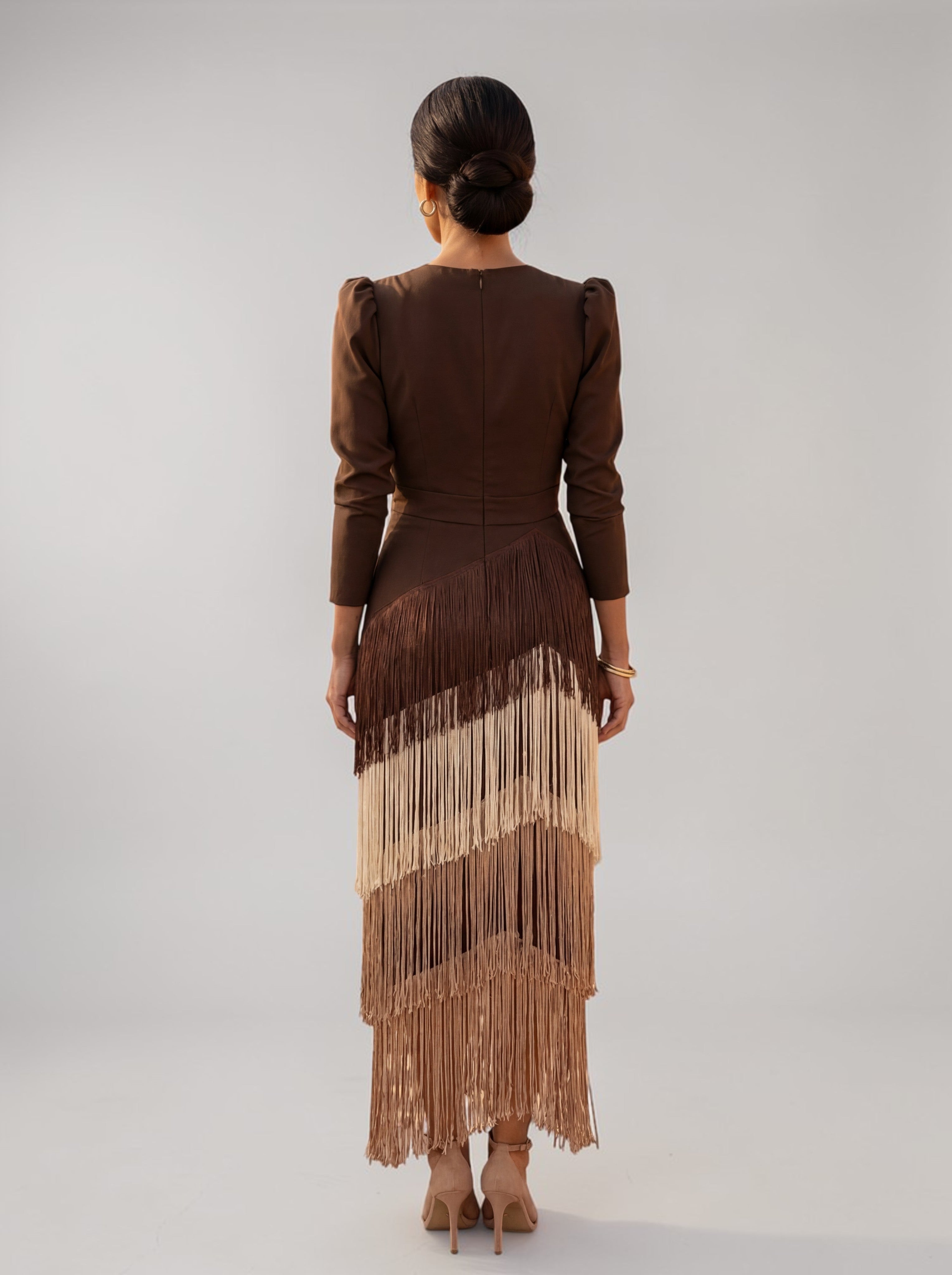 Sofía | Vestido con fleco elegante